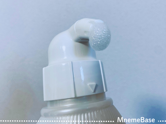 液体ハミガキの泡が出ている画像