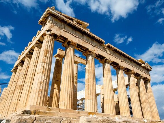 ギリシャにある古い建築物の画像