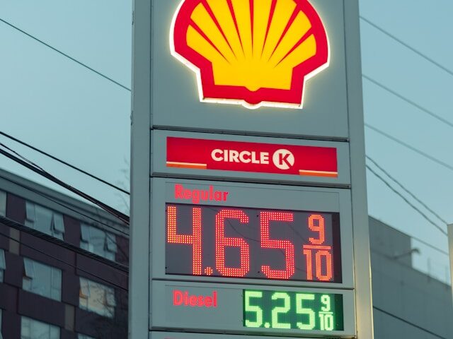 ガソリン料金の掲示板の画像