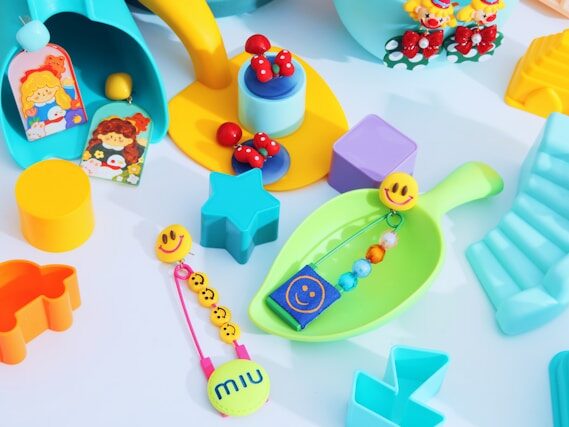 カラフルなおもちゃの画像